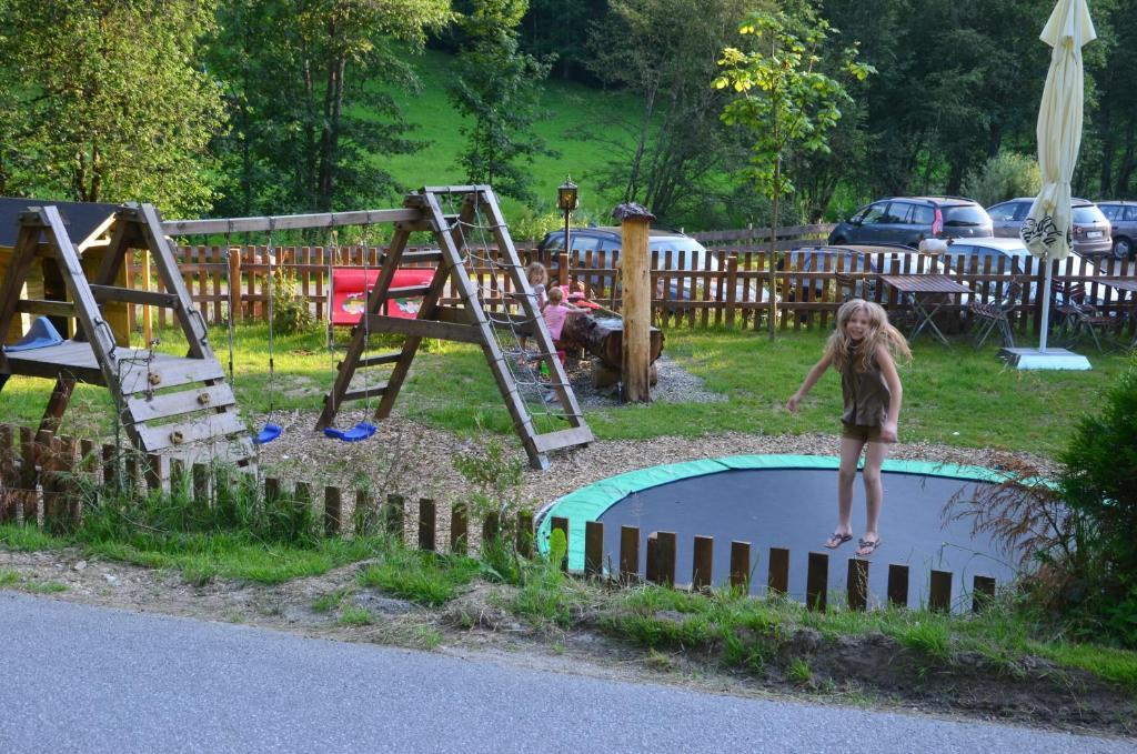 Gasthof Zum Lendwirt Westendorf Bagian luar foto